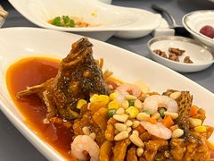 -西郊宾馆-地面停车场