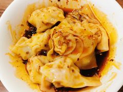 蒜泥抄手-继红顺河抄手名小吃