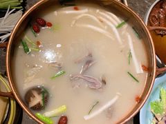 -三人行骨头王火锅(长寿店)
