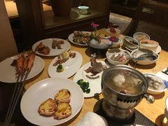 -雍和会海鲜姿造自助(湖东路店)
