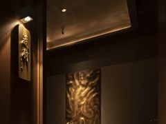 -左庭右院鲜牛肉火锅黑金店(陆家嘴中心店)