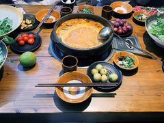 -贵厨酸汤牛肉(花果园国际中心店)