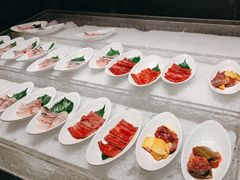 -雍容荟帝王蟹活龙虾展台自助(IFS黑金店)