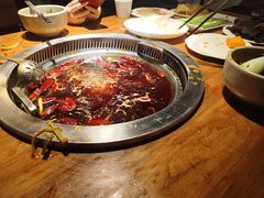 -城墙拐拐火锅(三峡广场黑金冠店)