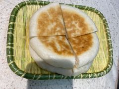 青稞饼-九寨沟特色牦牛肉汤锅