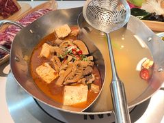 -左庭右院鲜牛肉火锅(金山万达店)