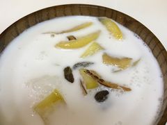 -志龙皇冠吃货椰子铺