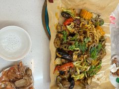 -老东镇啤酒屋海鲜加工·蒸汽海鲜·海鲜烧烤(台东店)