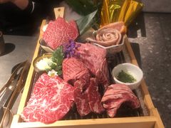 -铭牛烧肉·和牛海鲜自助(高新月牙湖店)