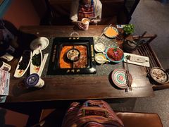 -老牌坊云南鱼豆花火锅(哈西万达店)