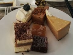 -圣丰索菲特·2 On 988 Café 自助餐厅