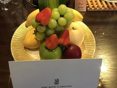 -深圳星河丽思卡尔顿酒店
