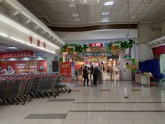 -大润发杨浦店-停车场