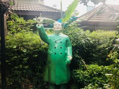-莓园冰淇淋店