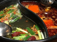 -陆记牛庄·碳锅龙虾烧烤(爱上花园店)