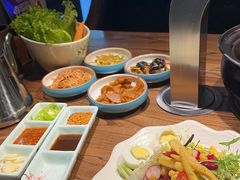 -明洞阿姨·韩式酱蟹烤肉·创意料理(三元桥店)