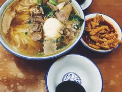 -邱芳粉店(迎宾大道旗舰店)