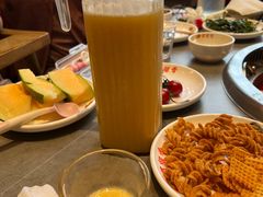 鲜榨桃汁-蜀留香火锅·始于1999·原四川老火锅(白堤路店)