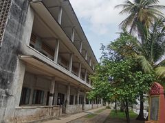 -吐斯廉屠杀博物馆