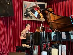 -东岸Cafe 爵士俱乐部