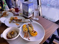 鲍汁捞饭-东方明珠·空中旋转餐厅