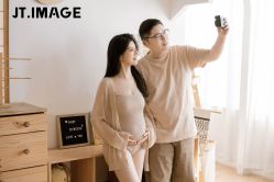 点击看大图 -专注孕妇照亲子照·纪田摄影