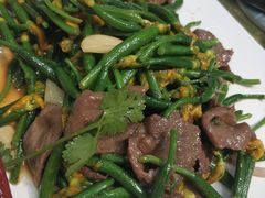 -一品美食城(石碣序伦小学店)