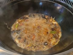 -哈尔滨烧烤·山河村铁锅炖(交大店)