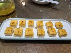 -东口码头·烧鸽子·鱼头泡饼·地方菜(金鹰悦城店)