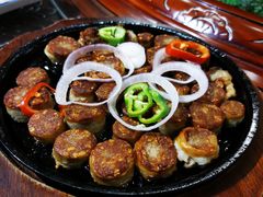 -乡村馕坑肉·烧烤·新疆菜·本地人更爱吃(阿勒泰首店)