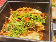 -雪熊哈尔滨烧烤·精酿啤酒·砂锅(中央胜境店)