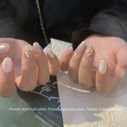 -花系美·美甲美睫精品店