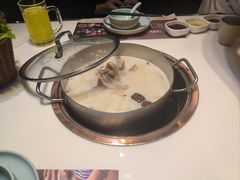 -洪氏嗨捞·猪肚鸡火锅(阳光天地店)