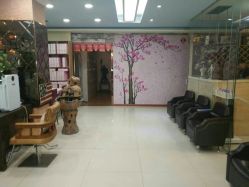 -唐荣护肤造型