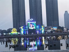 -东港音乐喷泉广场