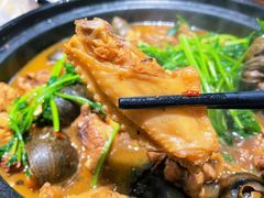 招牌必点-田螺鸡煲-食爺炭炉鸡煲·烧烤