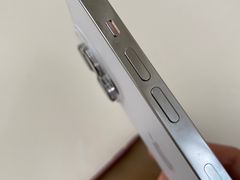 -Apple零售店(华贸购物中心店)