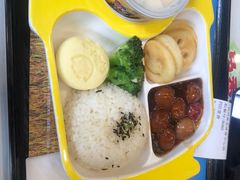 -老娘舅餐厅(黄龙体育中心店)