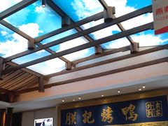 -阿瓦山寨·湘菜现炒·剁椒鱼头王(咸阳总店)