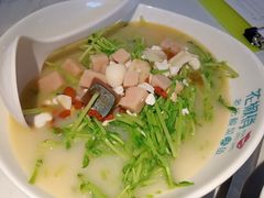 上汤豆苗-花椒俏川菜小馆(南海万达店)