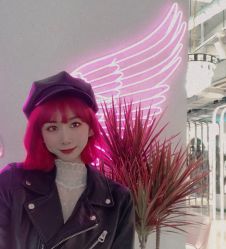 -BULB STUDIO 巴柏明星发型工作室