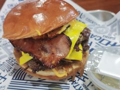 -TRIPS BURGER(大钟寺店)
