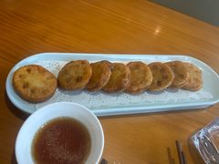 -莲餐厅·湖北菜·潜江小龙虾店(愚园路店)