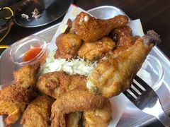-BHC炸鸡(明洞总店)
