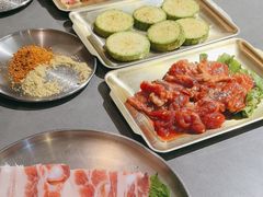 -围炉肉舍丹东海鲜烤肉·烤活鳗(步行街店)