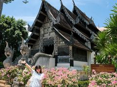 -Chom Cafe and Restaurant