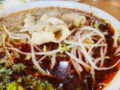 -茅屋大酒店