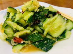 王胖子拍黄瓜-王胖子驴肉火烧(鼓楼店)