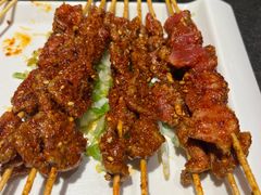 -卞二小串·鹤岗烧烤·坑烤(永定路店)