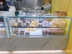 面包甜点陈列柜-甜嘟嘟烘焙坊(舒城路店)